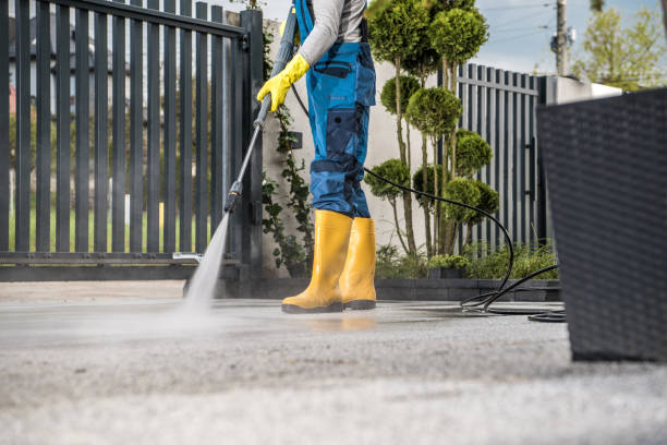 Best Garage Pressure Washing  in Hauppauge, NY